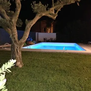  Hébergement de vacances Villetta San Leone